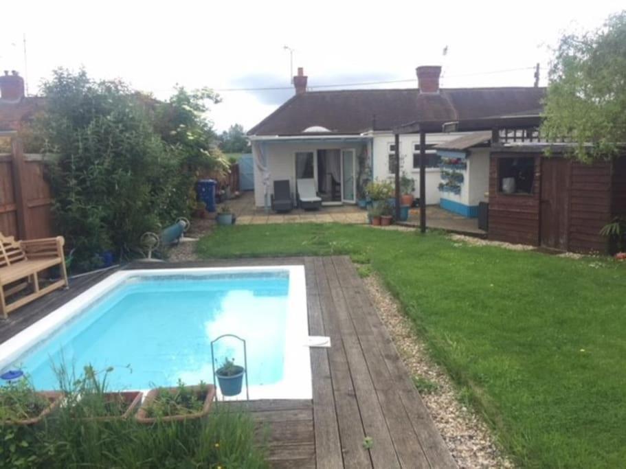 Modern Bungalow With Private Swimming Pool Maidenhead Eksteriør bilde